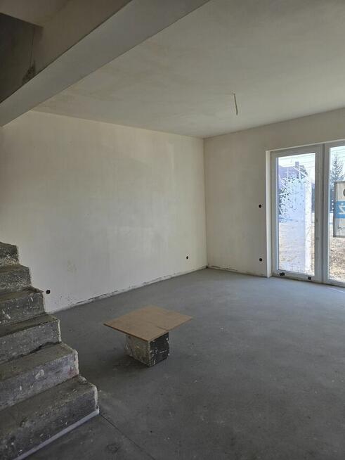 Rogoźnik połowa bliźniaka w stanie do wykończenia