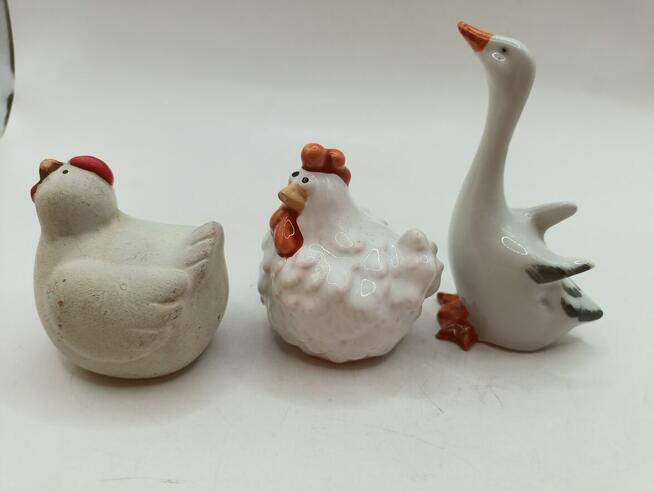 Figurki drobiu mini : dwie kurki i gąska