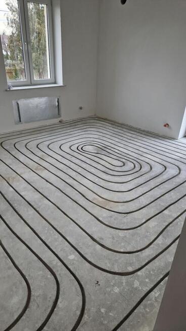 Frezowanie pod ogrzewanie podłogowe,