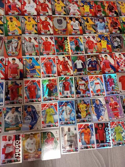 Witam, sprzedam karty piłkarskie