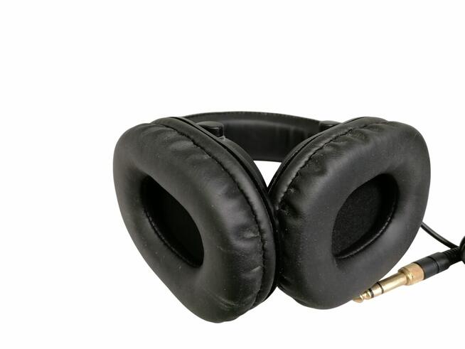 MACKIE MC100 SŁUCHAWKI STUDYJNE