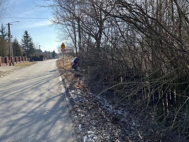 Duża działka z budynkiem we Wsoli blisko Radomia.