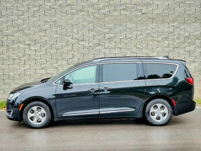 Chrysler Pacifica