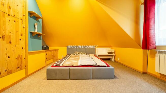 Dom Krzeszowice Krzeszowice, Żary