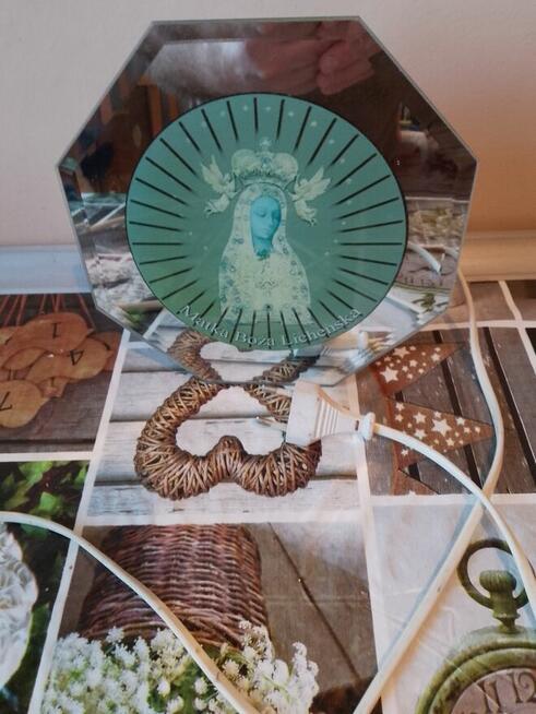 Dekoracja religijna świecąca