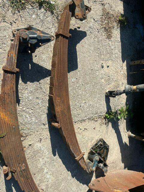 MAN F2000 – sprzedam resory przedniej osi, po regeneracji