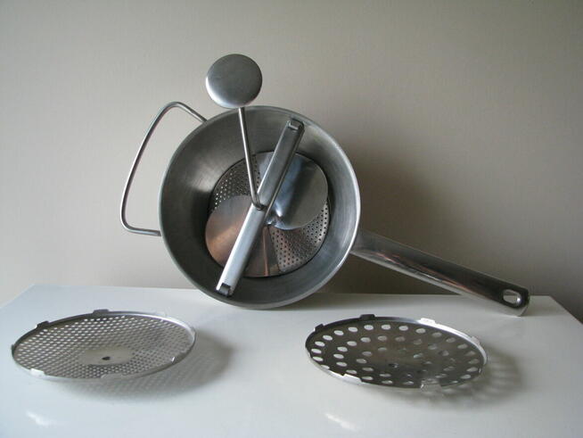 Ręczny przecierak do warzyw i owoców 3 stalowe sita maszynka