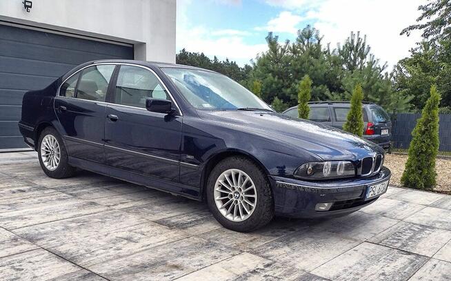 BMW Seria 5 Piękne BMW E39 523i Bez Rdzy Nowe Zawieszenie