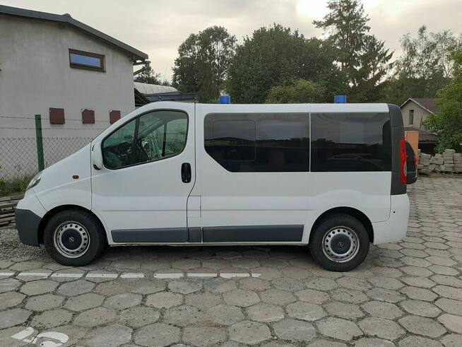 Sprzedam Opel Vivaro 2.5 diesel