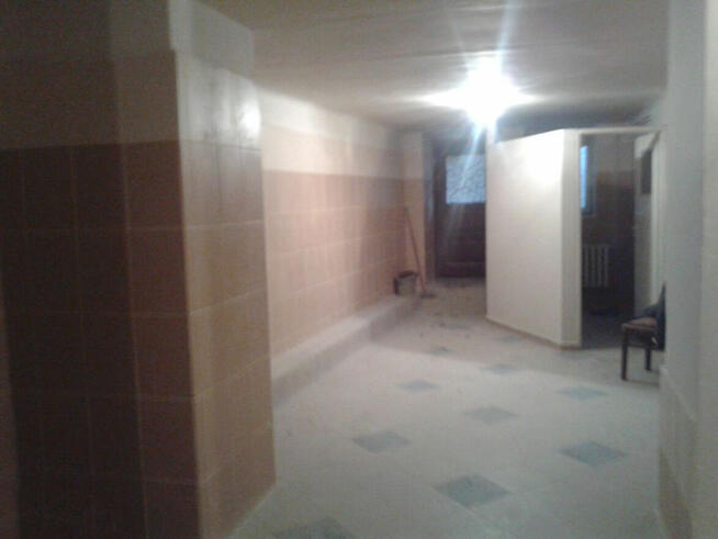 Lokal użytkowy ,patrer 125 m2 , 3 miejsca postojowe