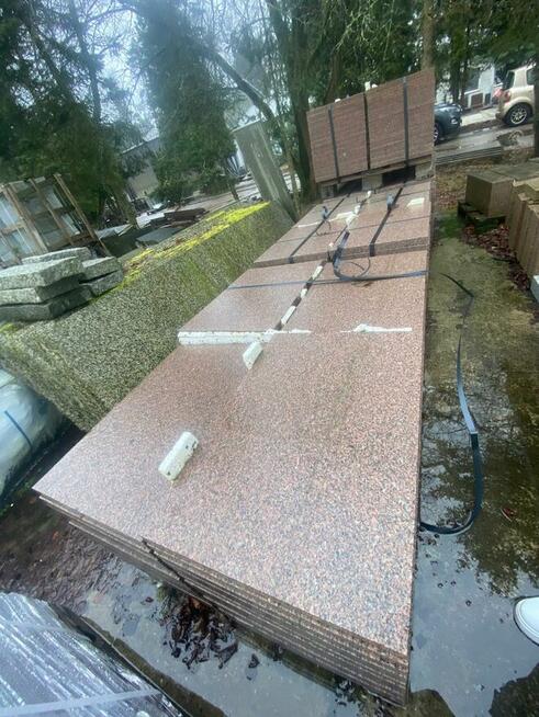 Płytka granitowa Bohus brązowy 60x40x3cm płomieniowana