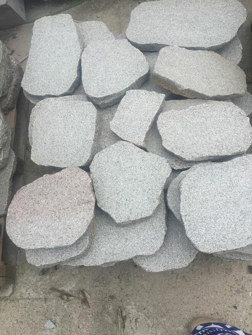 Granitowe oflisy cięte płomieniowane grub.3-10cm