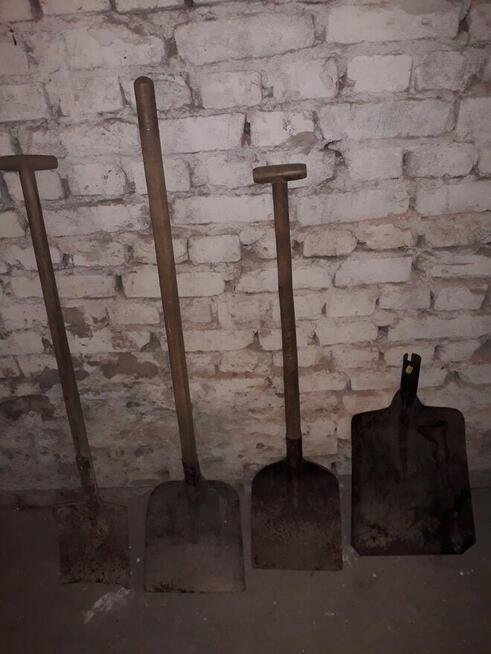 Łopaty 4 szt szpadle 2 szt.