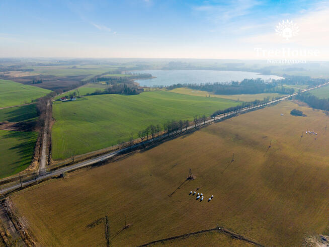 Działka z możliwością uzyskania warunków zabudowy.