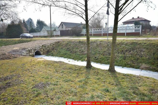 Działka budowlana (WZ) wszystkie media.