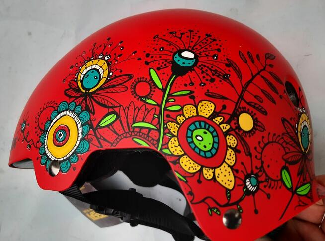 S kask dla dziewczynki Corsa S 48-54 cm czerwony z kwiatkami