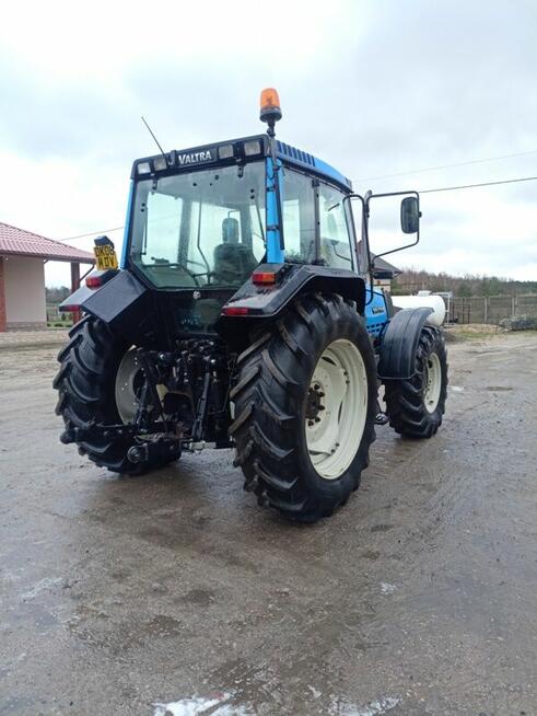 Ciągnik rolniczy Valtra 6300