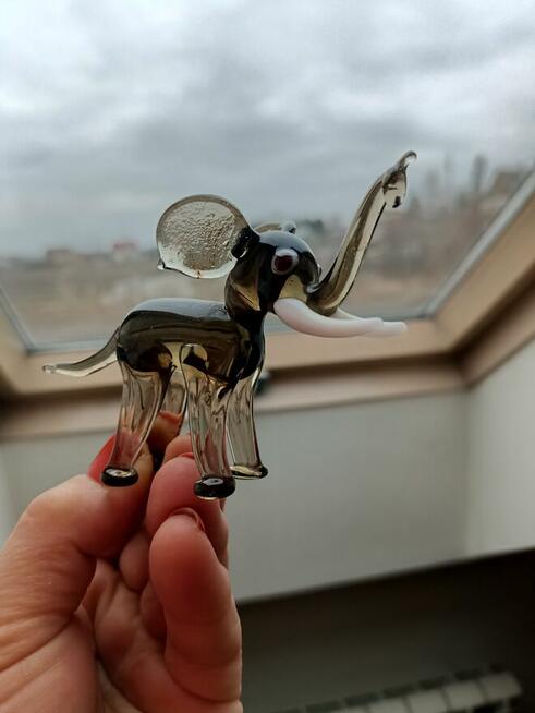 Szkło figurka piękny zwierz słoń