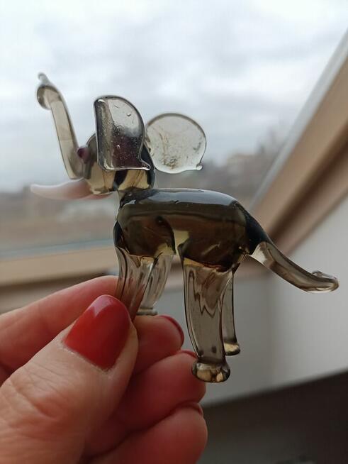 Szkło figurka piękny zwierz słoń