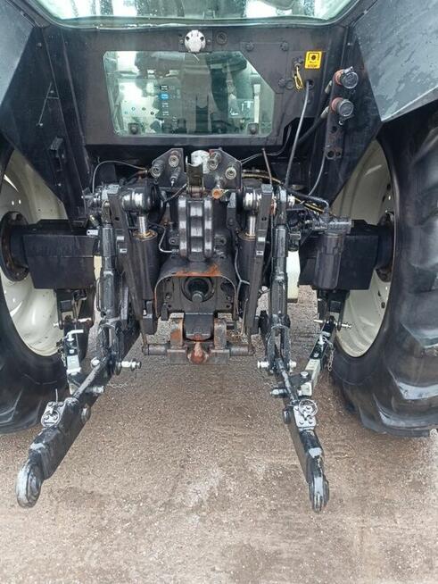 Ciągnik rolniczy Valtra 6300