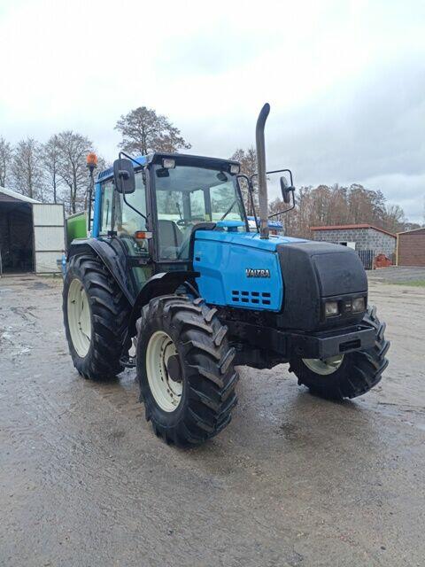 Ciągnik rolniczy Valtra 6300