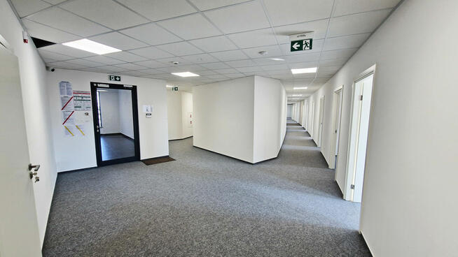 AIRTECH BUSINESS PARK Duże biuro do wynajęcia