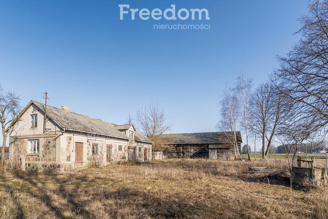 Dom z budynkiem gospodarczym