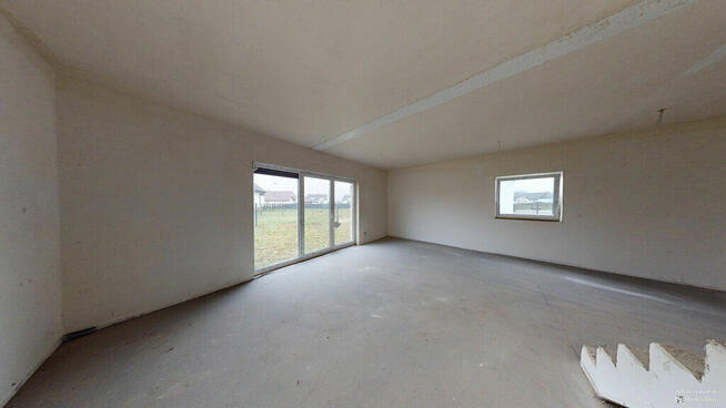 Bliźniak w stanie deweloperskim - Białuń