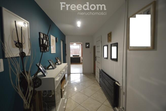 Dom/3 oddzielne mieszkania/3 rodziny/garaż/wiata