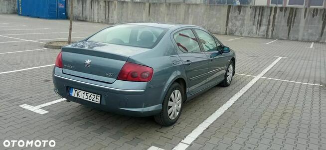 Peugeot 407
