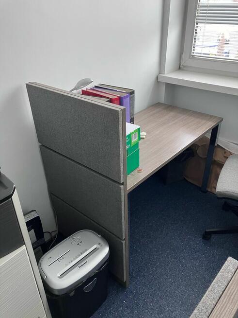 Syndyk sprzeda mienie w postaci mebli i sprzętu biurowego