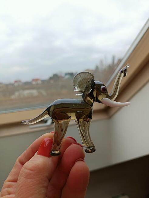 Szkło figurka piękny zwierz słoń