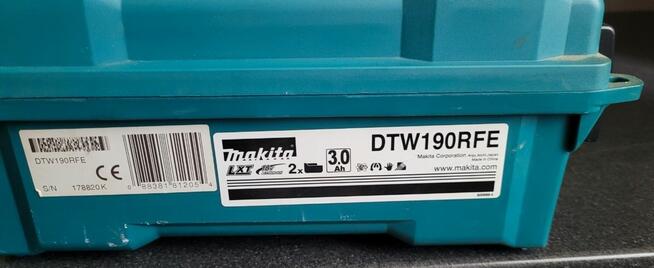 Klucz udarowy Makita DTW190RFE niewiele używany