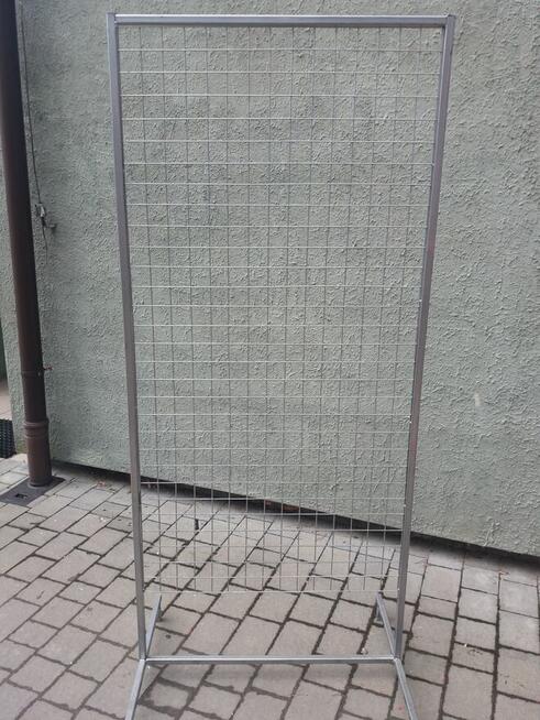 STOJAK EKSPOZYCYJNY SKLEPOWY KRATA pod haki REGAŁ srebrny