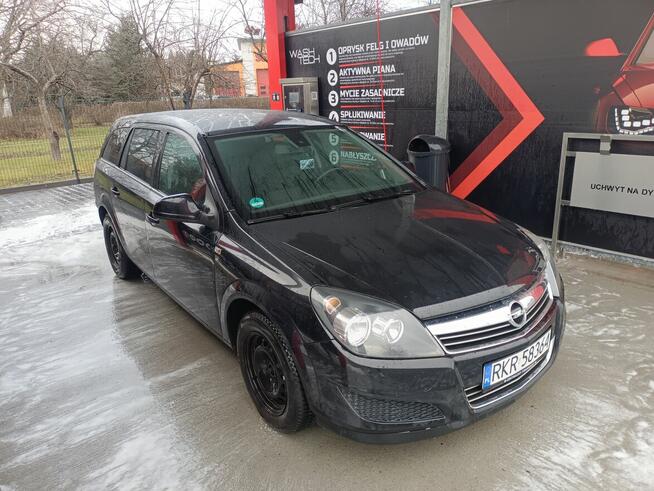 Opel Astra H 2010 1.6 Benzyna