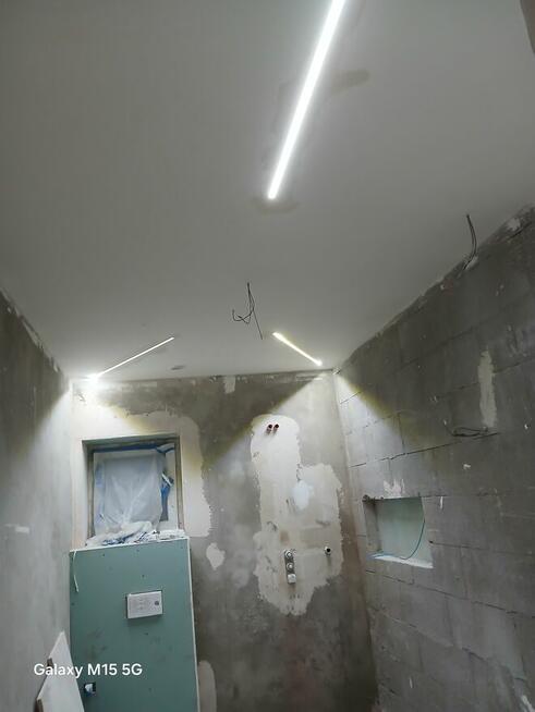 Wykonuje elektrykę i wykoczenia wnętrz I zewnątrz