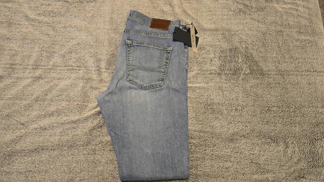 Jeansy męskie Hollister California W33-32 slim stretch Oryg
