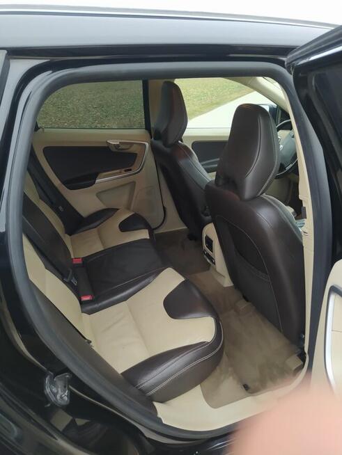 Samochód osobowy VOLVO XC60