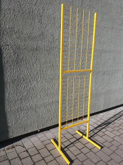 STOJAK EKSPOZYCYJNY SKLEPOWY żółty KRATA POD HAKI 200x60