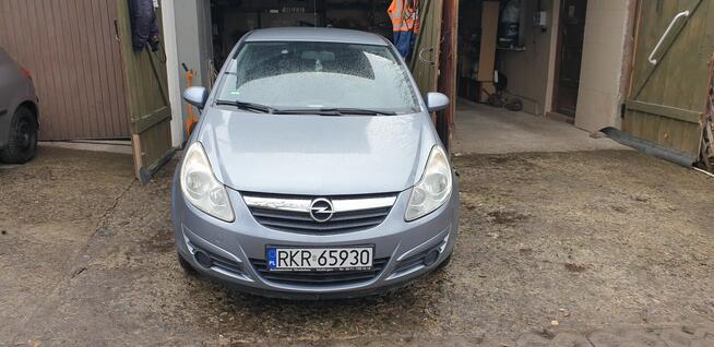 Opel corsa D 1.0 2009r zarejestrowany opłacony oc pt