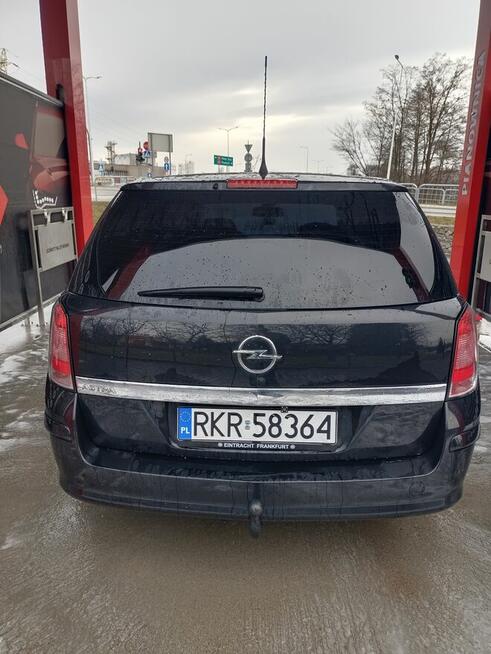 Opel Astra H 2010 1.6 Benzyna