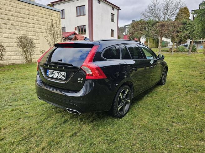 Volvo V60 4x4/Automat/Navi/Radar/