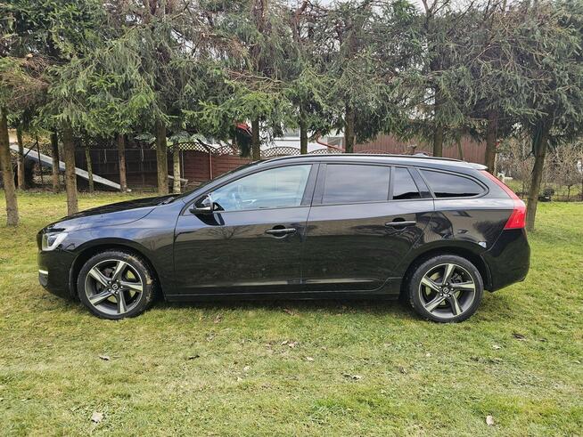 Volvo V60 4x4/Automat/Navi/Radar/