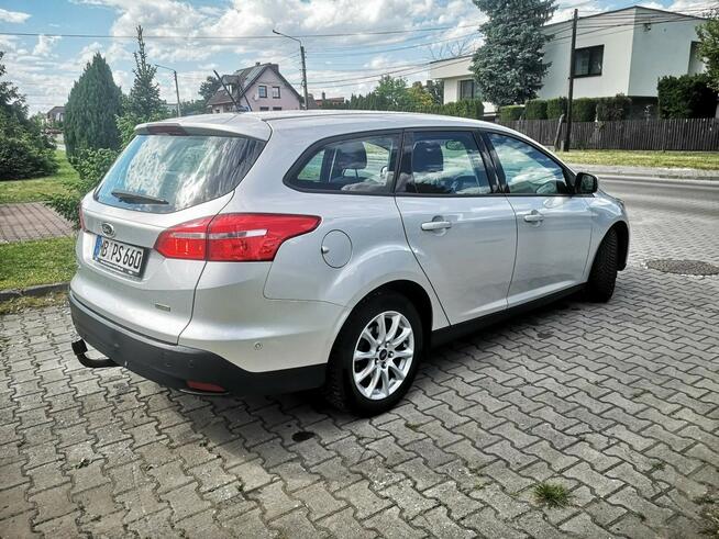 Ford Focus 1.0 EcoBoost 125 KM, Navi, Grzane fotele+kierownica, Serwis, Park Ass