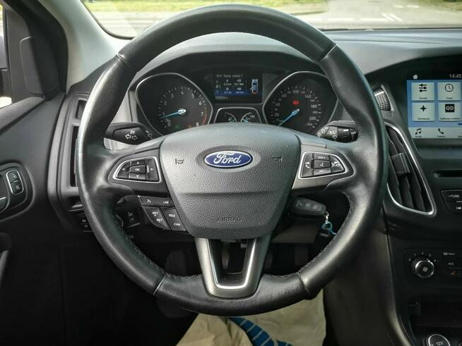 Ford Focus 1.0 EcoBoost 125 KM, Navi, Grzane fotele+kierownica, Serwis, Park Ass