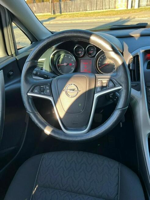 Opel Astra 1.4 turbo benzyna 140 KM, Klimatyzacja, Podgrzewane fotele, serwis