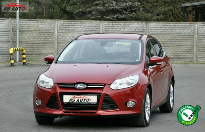 Ford Focus 1,6i 150KM Titanium/LEDy/Xenony/Serwis/Alufelgi/Navi/ParkAssist/