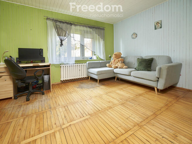 Bliźniak w spokojnej okolicy i otoczeniu natury