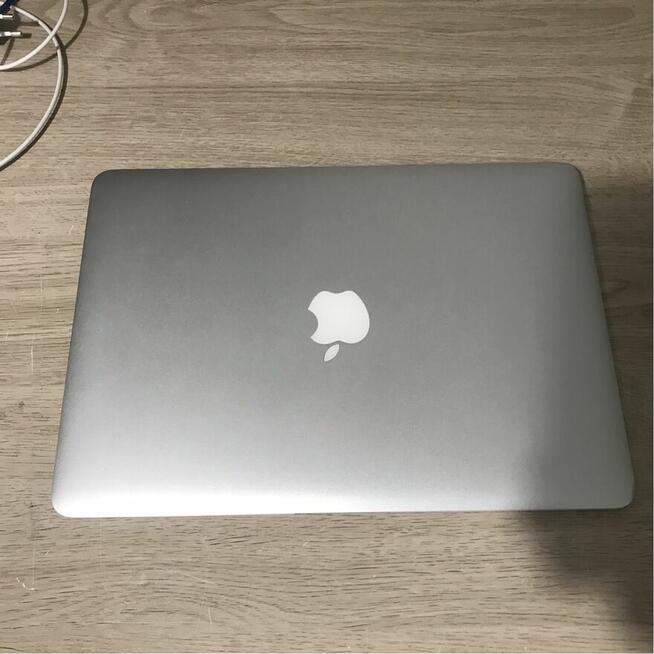 Laptop MacBook Air 13 i5 1.4GHz 4GB 128GB SSD