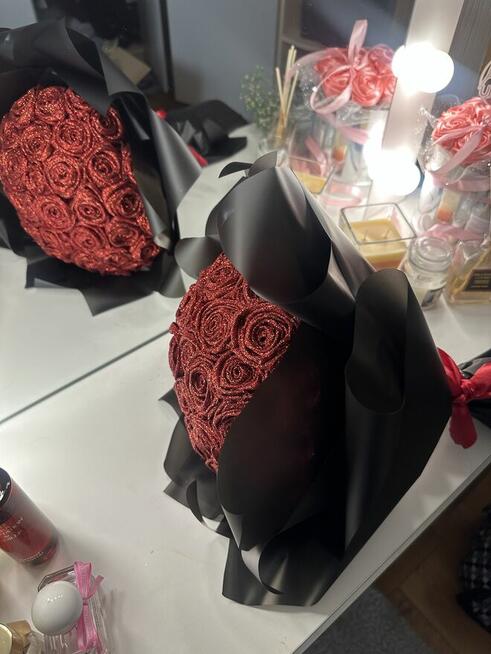 Bukiet róż ze wstążki | wieczne róże